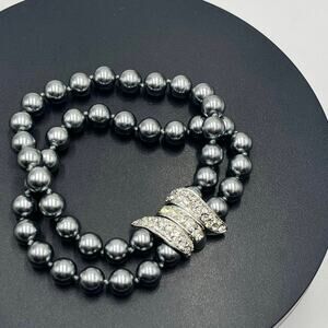 Nolan Miller Vintage Two Strand Gray Faux‎ Pearl Rhinestone Clasp Bracelet
